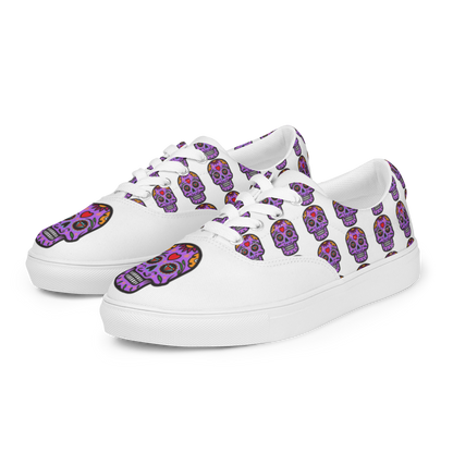 Women’s lace-up canvas shoes